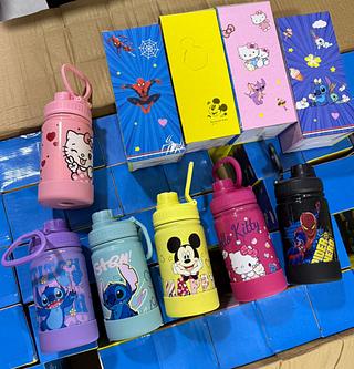 Garrafa 350ml Holográfica Personagens c/ base emborrachada